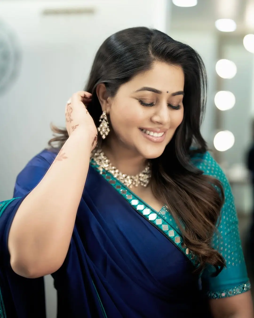 Telugu TV Actress Poorna in Beautiful Jewellery Blue Saree Blouse